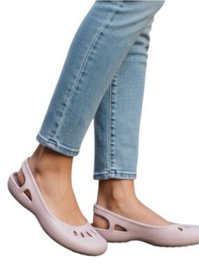 Crocs Slingback Flats Pink Women’s Size 10W Comfort Ballet Shoes